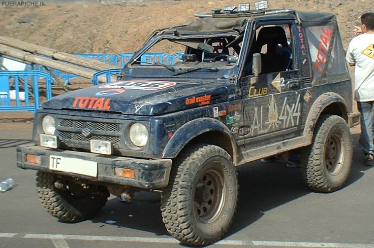 Suzuki Samurai trial 4x4